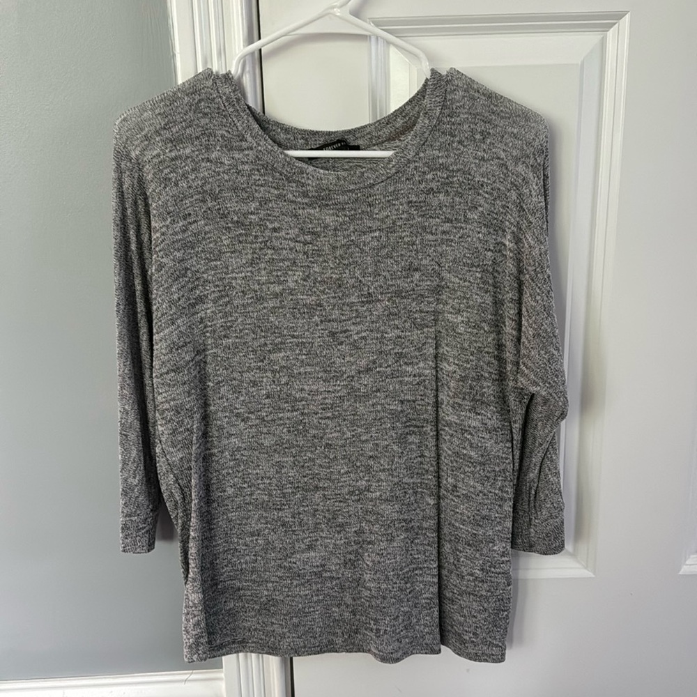 Forever 21 gray top size M